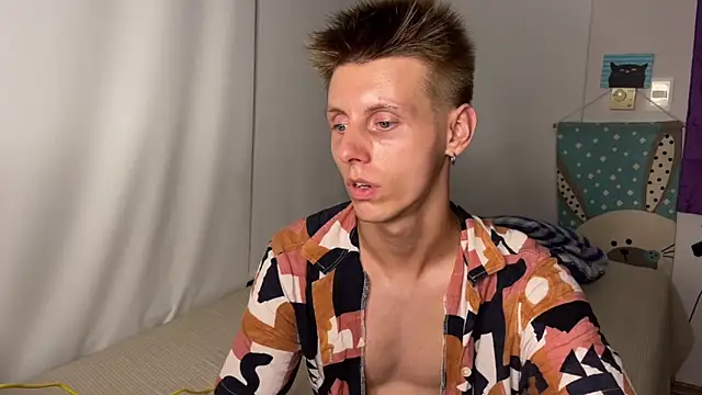 Snapshot of vladdymeow chatting on 03-18-25, 05:23 vladdymeow online show from 03-18-25, 05:23