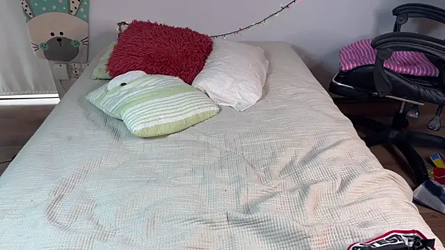 Snapshot of vladdymeow chatting on 02-14-25, 08:05 vladdymeow online show from 02-14-25, 08:05