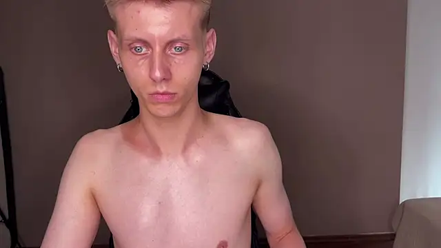 Snapshot of vladdymeow chatting on 12-24-24, 07:22 vladdymeow online show from 12-24-24, 07:22