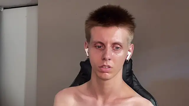 Snapshot of vladdymeow chatting on 01-25-25, 11:32 vladdymeow online show from 01-25-25, 11:32