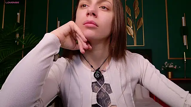 Eille Elfie online show from 11-07-25, 05:12