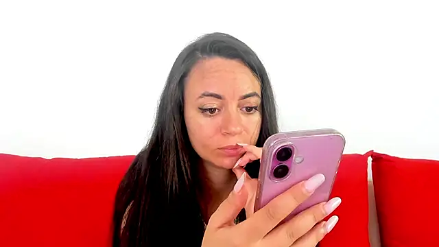 Snapshot of cute_angel95 chatting on 06-18-26, 09:14 cute angel95 online show from 06-18-26, 09:14