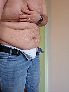 Andrew1900529 online show from 02-25-25, 08:58