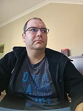 Andrew1900529 online show from 03-18-25, 10:07