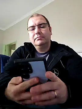 Andrew1900529 online show from 12-16-24, 11:01