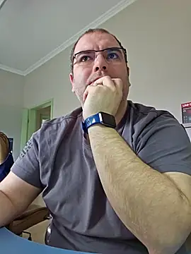 Andrew1900529 online show from 02-14-25, 09:45