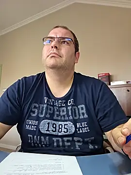 Andrew1900529 online show from 12-17-24, 11:39