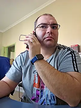 Andrew1900529 online show from 02-07-25, 10:50