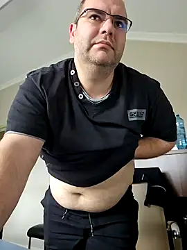 Andrew1900529 online show from 01-23-25, 10:22