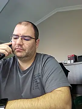 Andrew1900529 online show from 12-18-25, 07:24