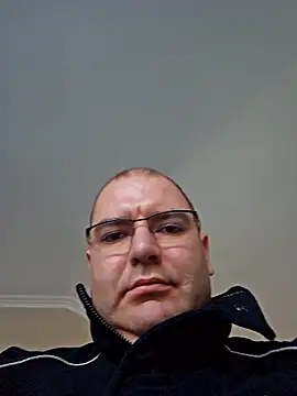 Andrew1900529 online show from 01-12-26, 11:28