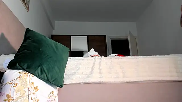 BrianaDiamondXXX online show from 10-27-25, 10:38