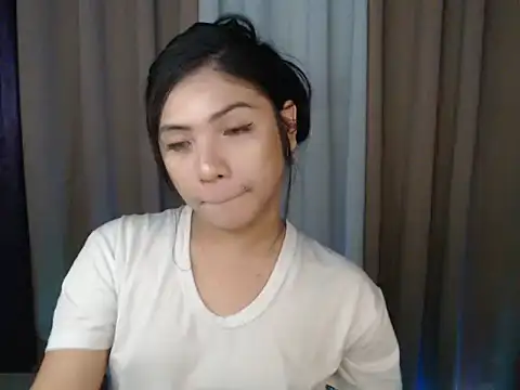 Kisses-For-You online show from 01-18-26, 05:11