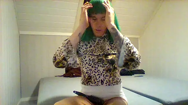 Snapshot of SassyAmanda87 chatting on 09-24-25, 12:51 SassyAmanda87 online show from 09-24-25, 12:51