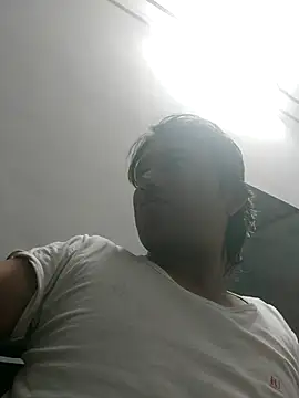 Snapshot of HotBoyOm chatting on 05-28-26, 04:46 HotBoyOm online show from 05-28-26, 04:46