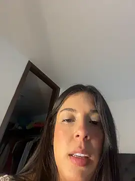 kamivolkano online show from 11-18-25, 04:21