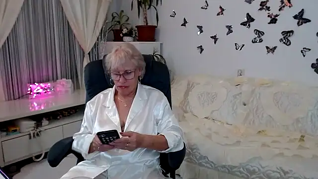Ghertrude52 online show from 09-18-25, 03:09