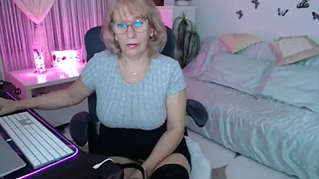 Ghertrude52 online show from 11-04-25, 04:05