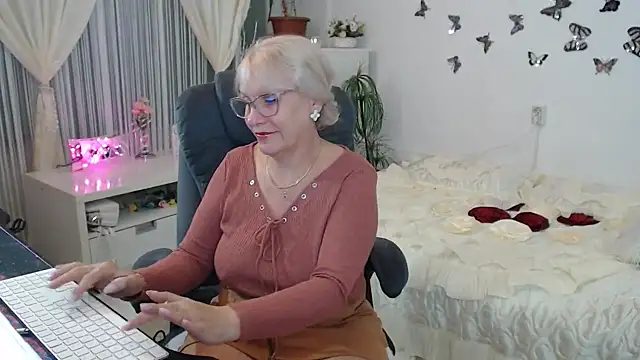 Ghertrude52 online show from 10-05-25, 03:08