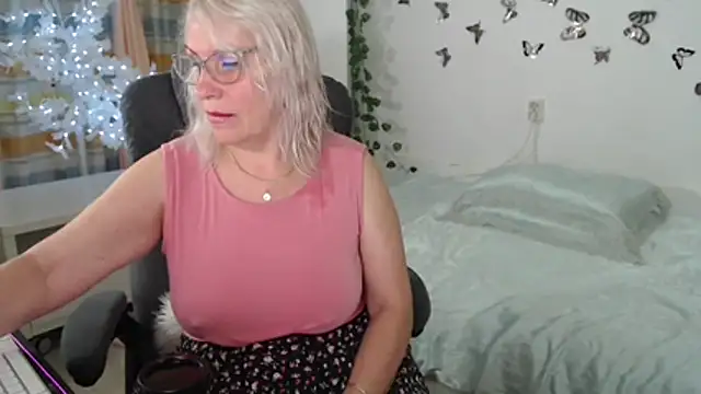Ghertrude52 online show from 06-20-26, 04:28