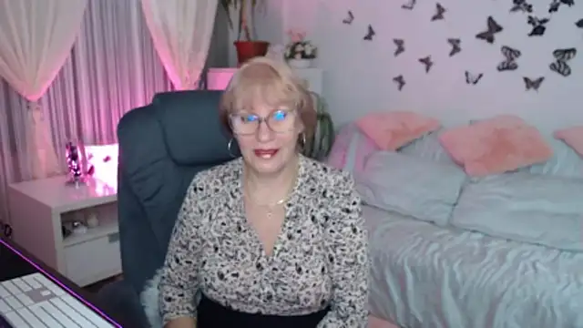 Ghertrude52 online show from 11-12-25, 04:05