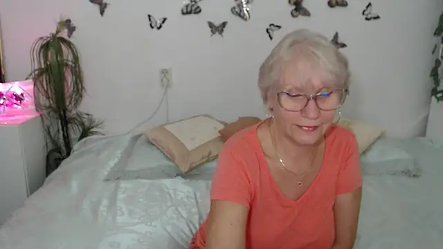 Ghertrude52 online show from 09-17-25, 03:08