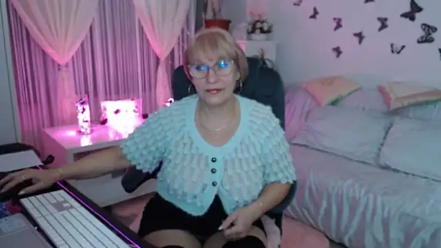 Ghertrude52 online show from 11-14-25, 04:05