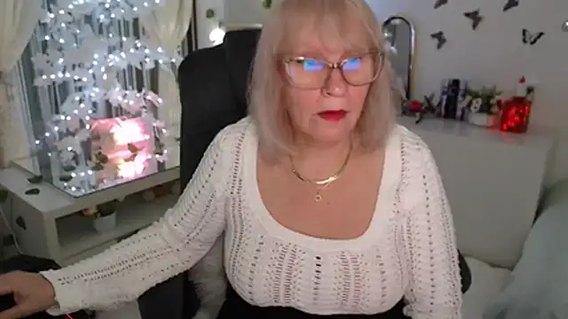 Ghertrude52 online show from 12-17-25, 04:06