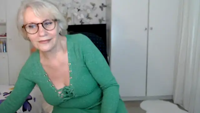 Ghertrude52 online show from 03-03-25, 10:17