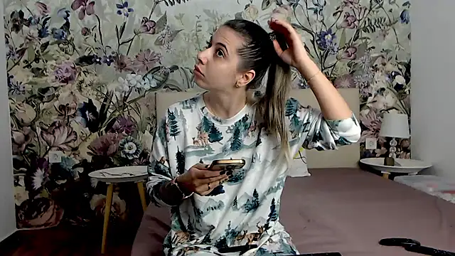 RoseDiamond06 online show from 11-07-25, 02:43