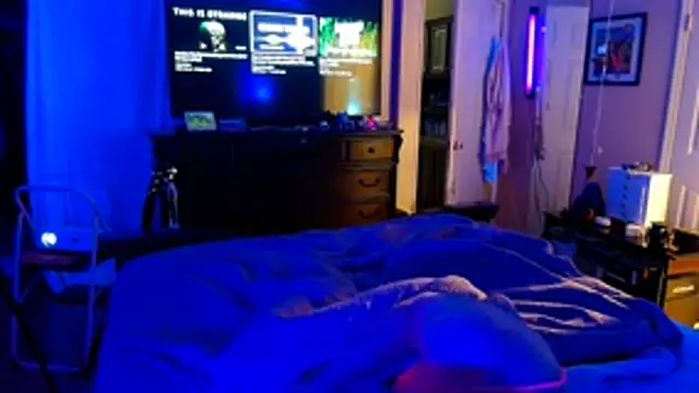 AerobicSleeve online show from 02-12-26, 07:35