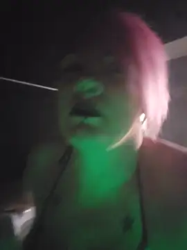 Snapshot of PinkTheHawk chatting on 05-15-26, 11:08 PinkTheHawk online show from 05-15-26, 11:08