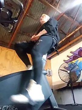 PinkTheHawk online show from 11-23-25, 09:47