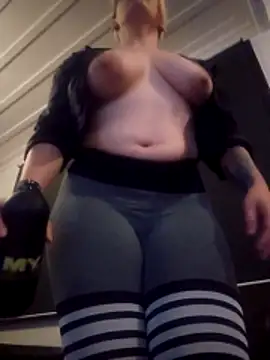 PinkTheHawk online show from 02-21-26, 07:32