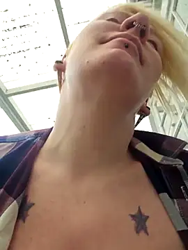 PinkTheHawk online show from 11-09-25, 09:52