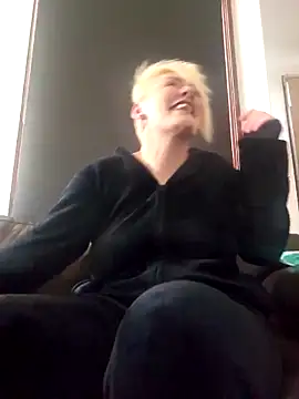 PinkTheHawk online show from 03-04-26, 01:35