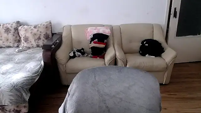 Snapshot of SexxyLety chatting on 11-26-25, 07:08 SexxyLety online show from 11-26-25, 07:08