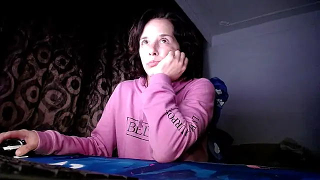 Snapshot of SexxyLety chatting on 05-10-26, 07:16 SexxyLety online show from 05-10-26, 07:16