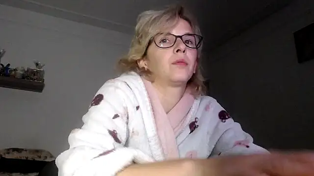 Snapshot of SexxyLety chatting on 11-22-25, 07:13 SexxyLety online show from 11-22-25, 07:13