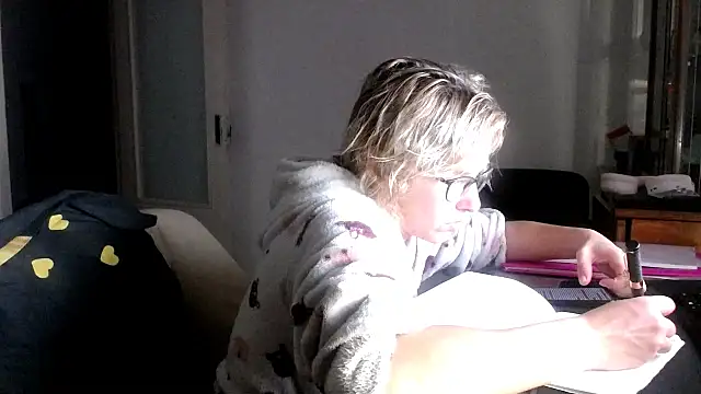 Snapshot of SexxyLety chatting on 11-21-25, 09:03 SexxyLety online show from 11-21-25, 09:03