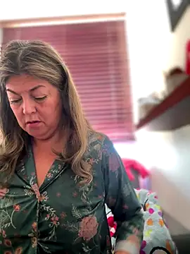 emma tour online show from 11-30-25, 02:07