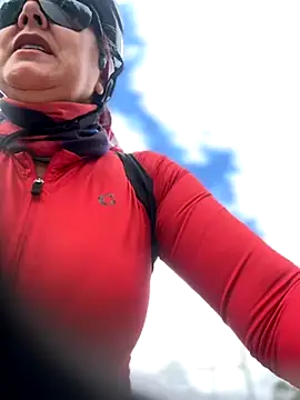 emma tour online show from 11-16-25, 04:23