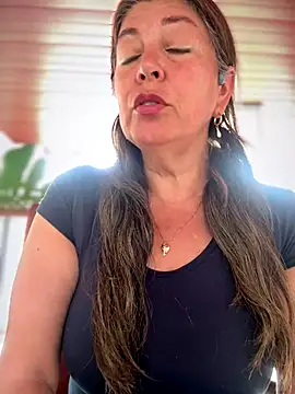 emma tour online show from 12-22-25, 05:13