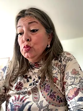 emma tour online show from 11-15-25, 01:48