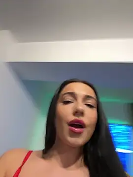 Snapshot of Rileysim88 chatting on 12-30-24, 05:44 Rileysim88 online show from 12-30-24, 05:44