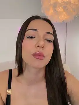 Snapshot of Rileysim88 chatting on 02-22-26, 09:22 Rileysim88 online show from 02-22-26, 09:22