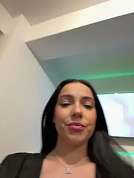 Snapshot of Rileysim88 chatting on 02-18-25, 07:21 Rileysim88 online show from 02-18-25, 07:21