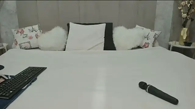 Snapshot of boobies4fun chatting on 11-14-25, 04:21 boobies4fun online show from 11-14-25, 04:21