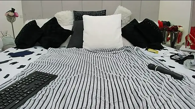 Snapshot of boobies4fun chatting on 01-31-25, 01:56 boobies4fun online show from 01-31-25, 01:56