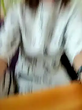 Snapshot of EvaXOAir chatting on 01-31-25, 08:11 EvaXOAir online show from 01-31-25, 08:11